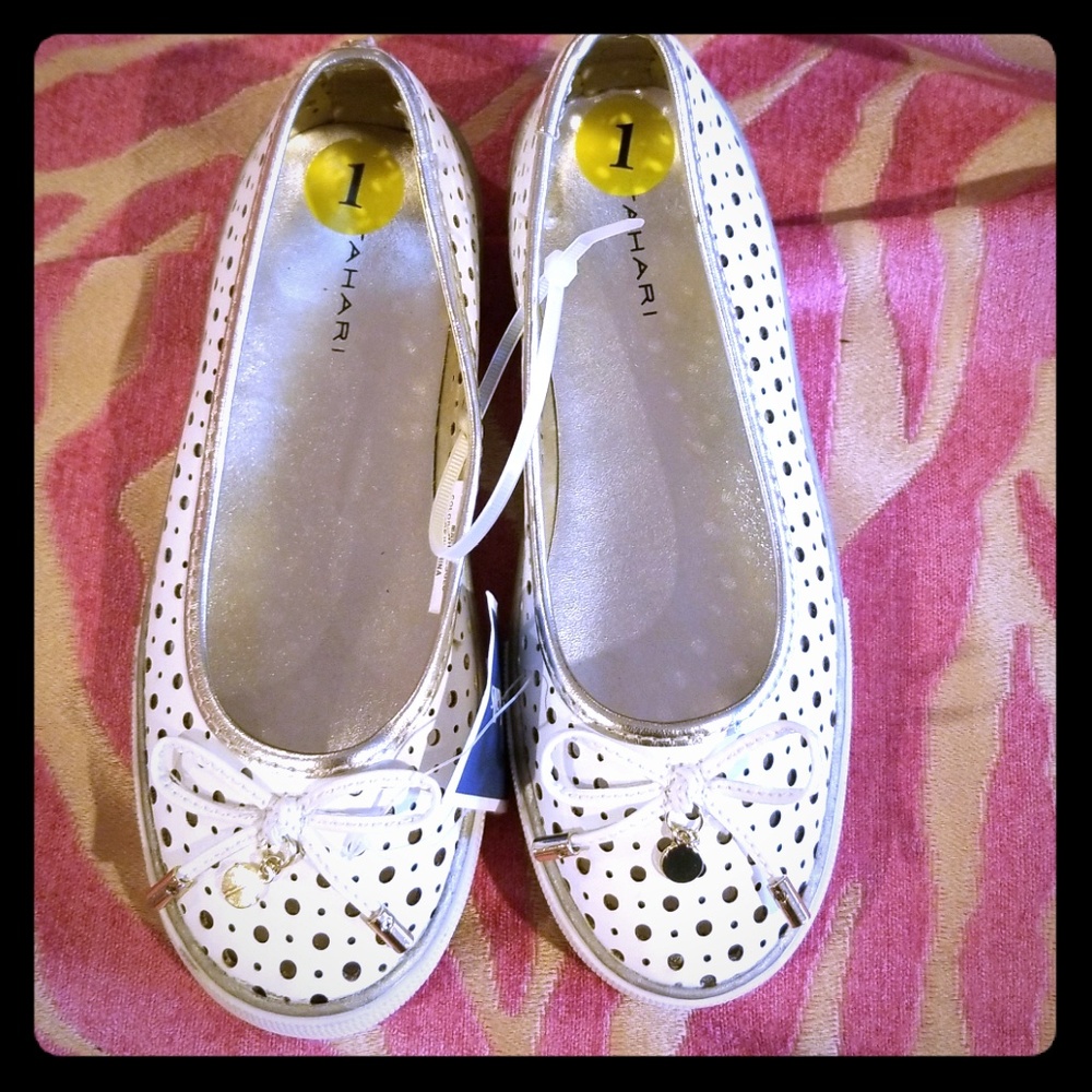 Tahsri sneaker flats